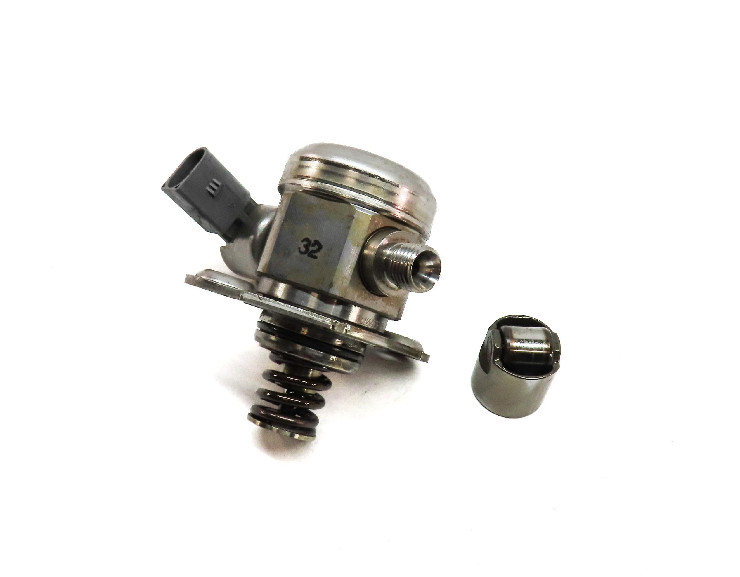 08-14 BMW 550i 650i 750i X5 X6 (F01 F10 E70 E71) 4.4L N63 - MECHANICAL FUEL PUMP — exact item pictured